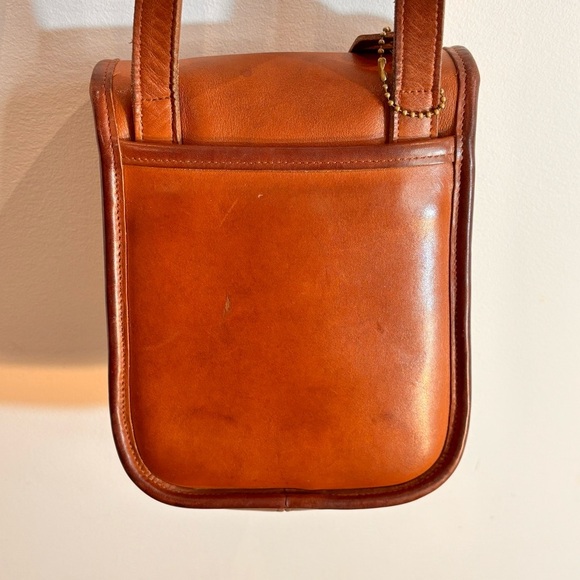 COACH Scooter Bag Long Adjustable Strap Leather Made in Costa Rica Flap - Picture 13 of 14